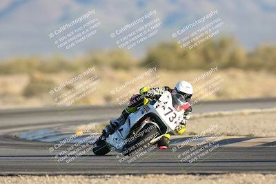 media/Dec-07-2025-CVMA (Sun) [[3e7d2de5dc]]/Race 18-Formula Twins-Formula 40 UL/